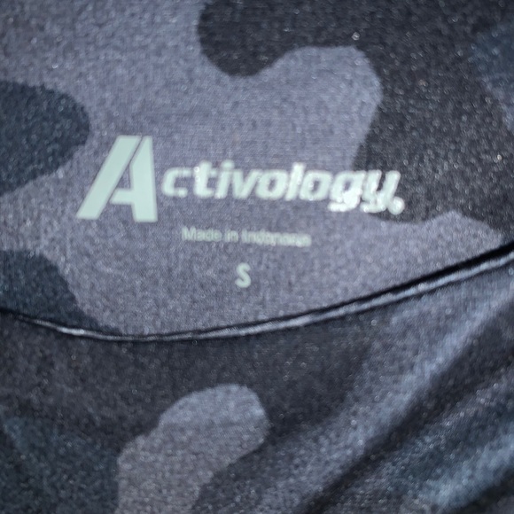 Lululemon dupe Camo leggings - Picture 2 of 3